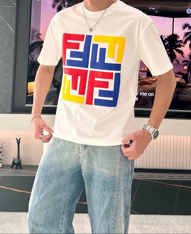 Style number: G2887 Fendi 25Ss Master personally designed trendy new printed ro