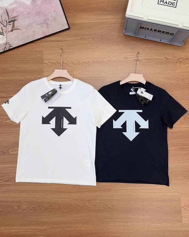 Descente Descente classic large chest print casual couple short-sleeved T-shirt