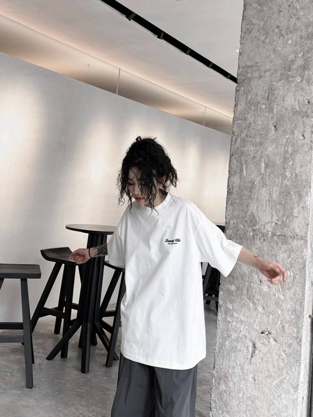 Balenciaga Paris family 24 spring and summer new T-shirt minimalist embroidery o