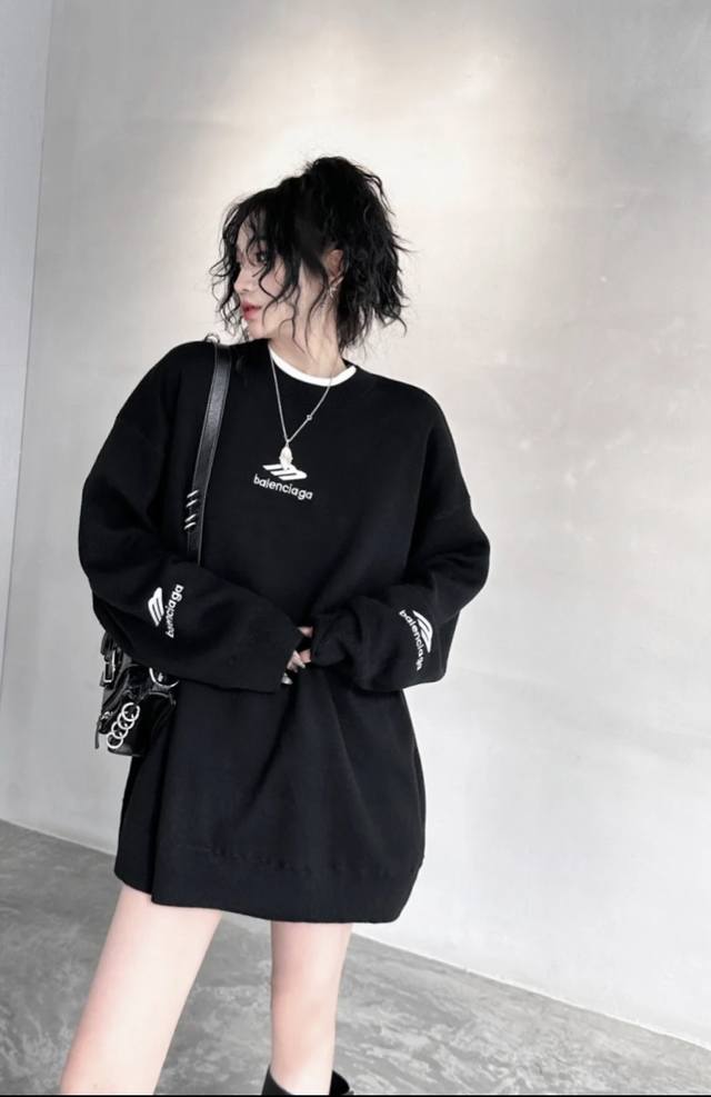 Balenciaga Balenciaga Fw24 Skiwear series Logo embroidered round neck pullover l