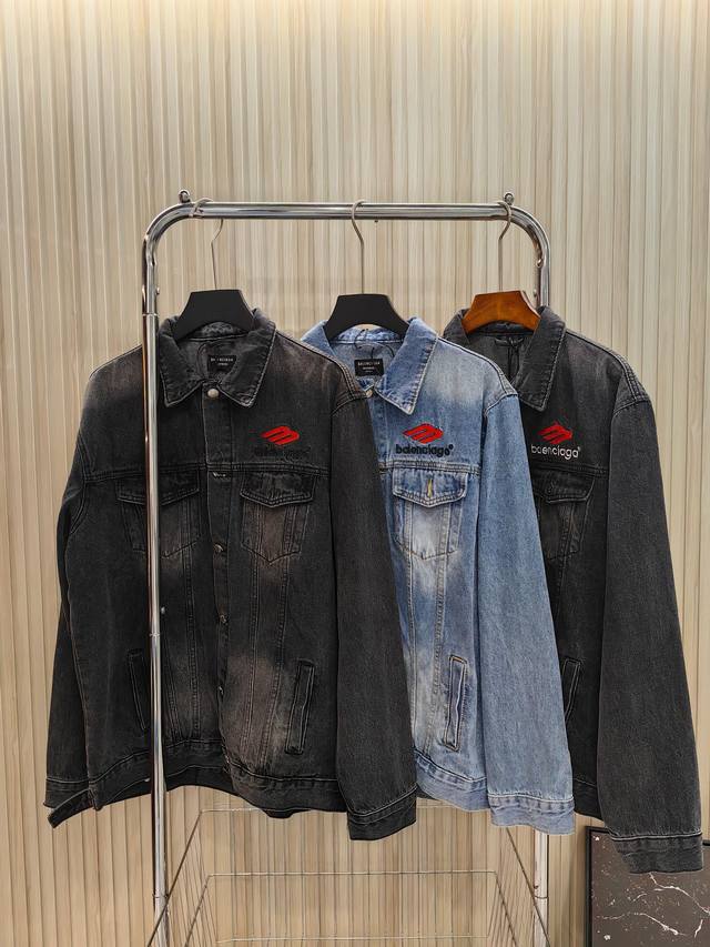 Special price Balenciaga 23Ss autumn and winter denim jacket, M logo embroidery,