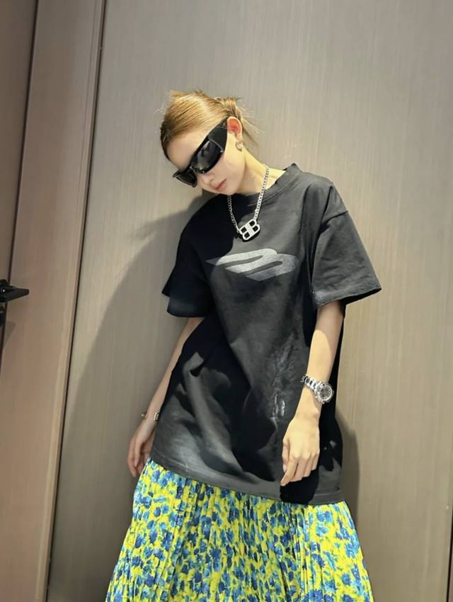 Balenciaga 24Ss faded effect logo print round neck short sleeve T-shirt heavywei