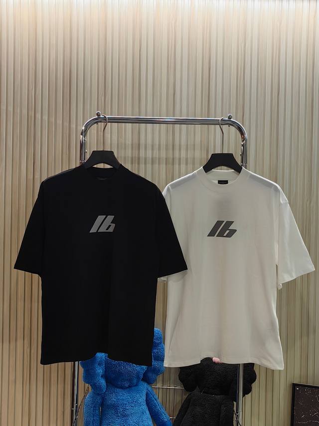Balenciaga Balenciaga's latest logo printed short-sleeved T-shirt with front and