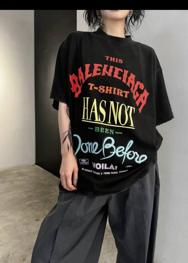 Balenciaga new T-shirt The latest contrast color offset printing design on the