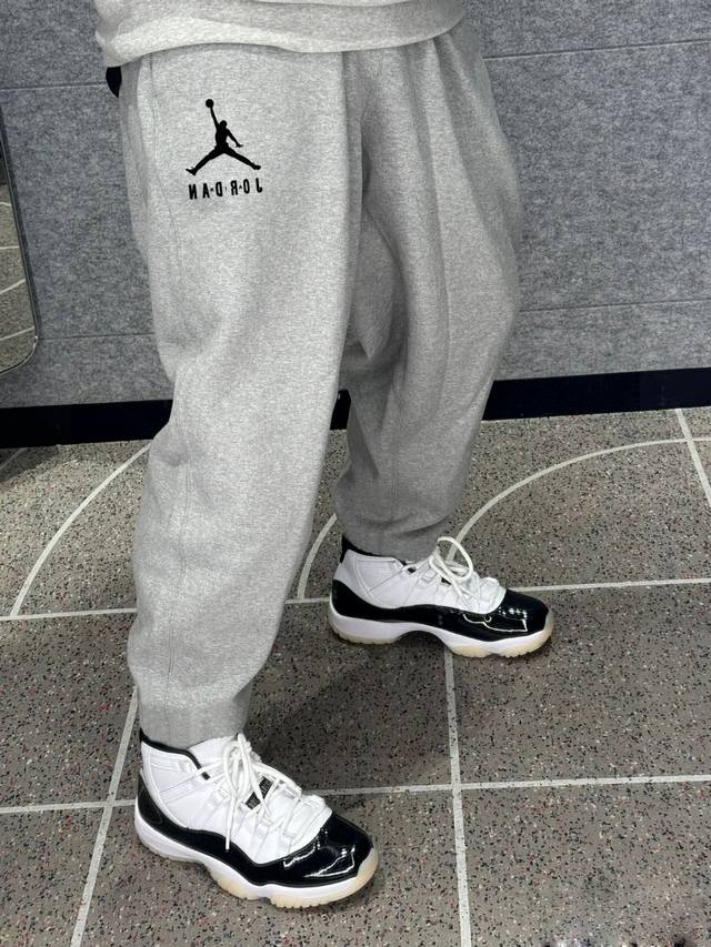 High quality without velvet Aj Jordan counter synchronized flying man letter ba