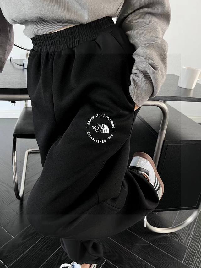 No velvet high quality The North Face Tnf basic round logo print series counter