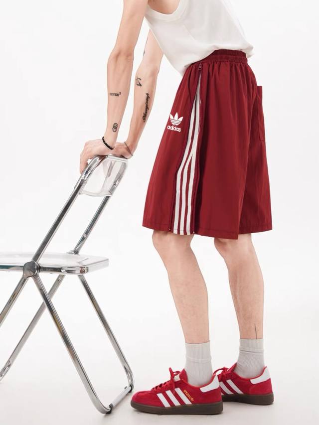 Two-Wear Adidas Zipper Three-Bar Shorts Breathable and Versatile Couple Shorts