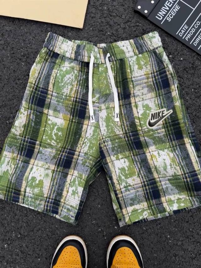 Nike Nike letter patch embroidery plaid tie-dye green casual work shorts men's s