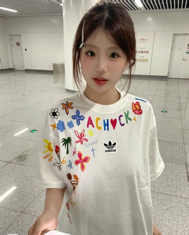 Adidas Trefoil Adidas rainbow letters high street short-sleeved couple style sh