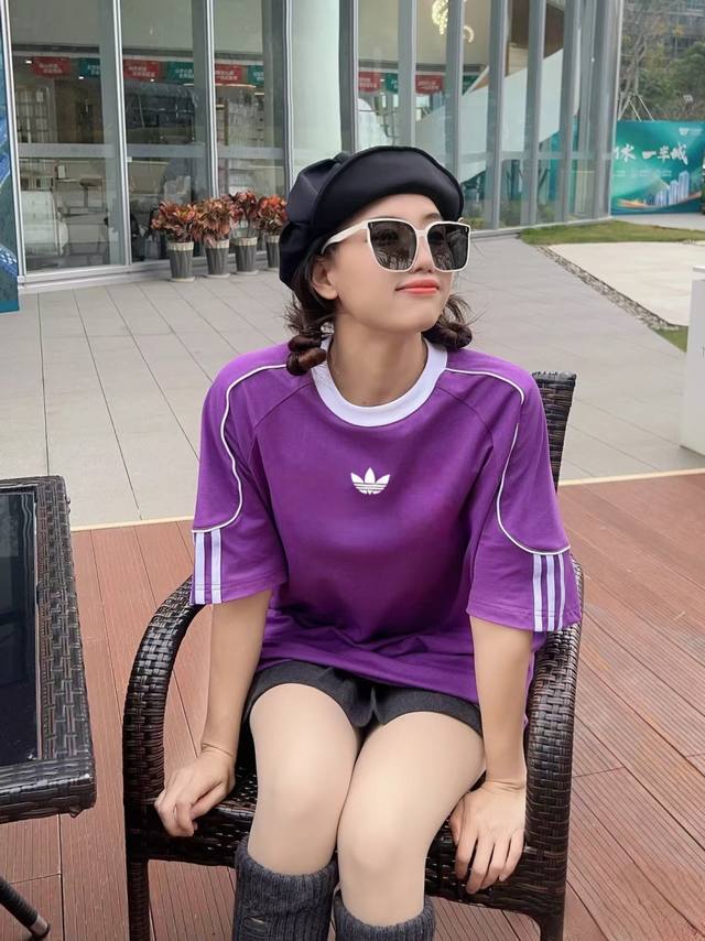 New Adidas Trefoil Three-Bar Raglan Contrast Color Splicing Ins Neckline Ribbed