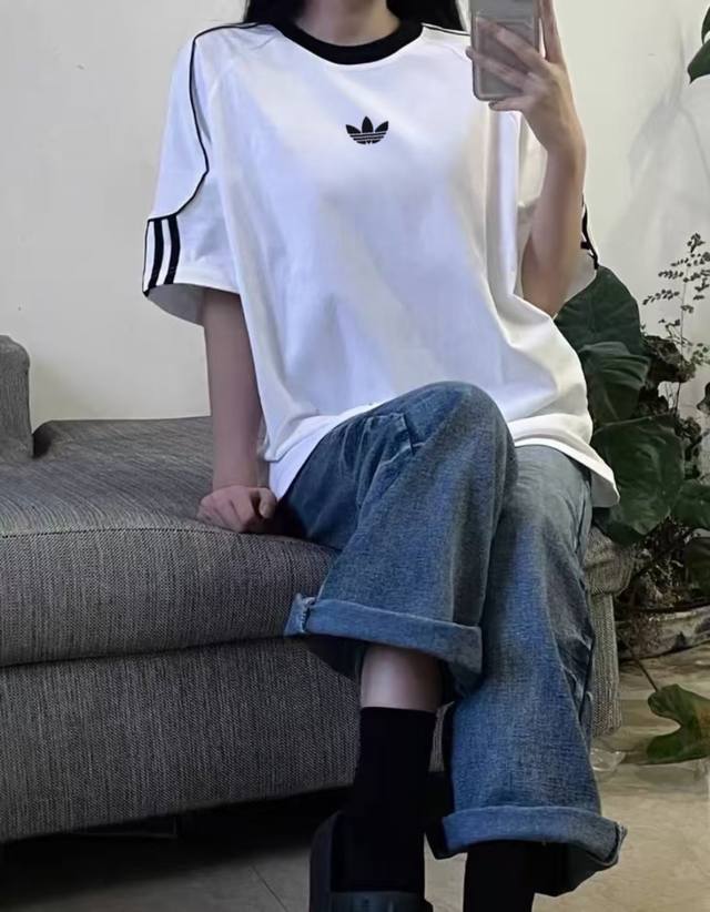 New Adidas Trefoil Three-Bar Raglan Contrast Color Splicing Ins Neckline Ribbed