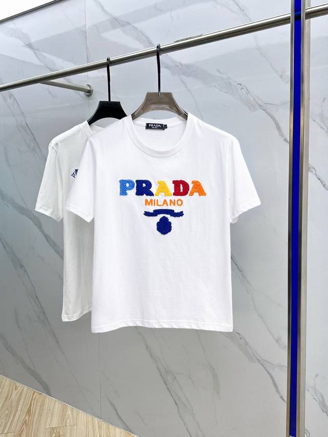 Prada 2025 Spring and Summer New Releases Newest Short-sleeved Round Neck T-shi