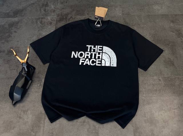 New short-sleeved shirt: The North Face 2025 Korean hot couple paisley pattern