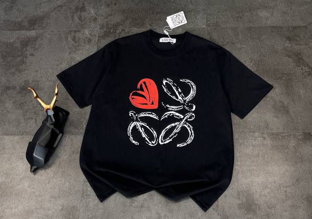 New short-sleeved T-shirts: 2025 new summer Loewe T-shirts are so popular! The