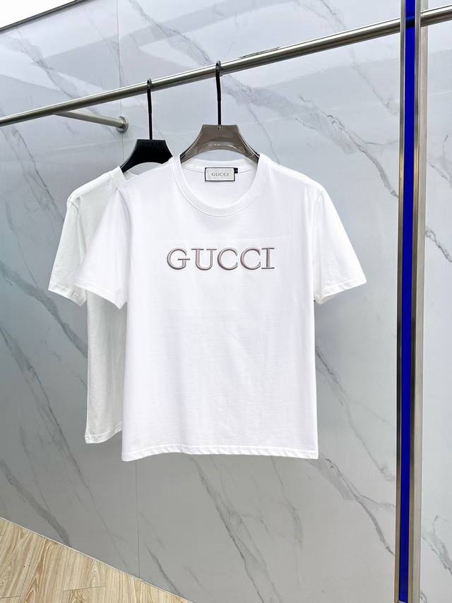 Gucci 2025 Spring and Summer New Releases Newest Short-sleeved Round Neck T-shir