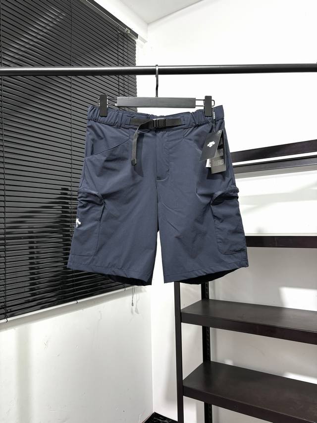 High version, very good quality! Thin and quick-drying! Descente workwear style