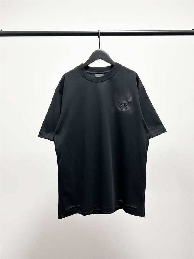 High version, very good quality! Balenciaga unisex short-sleeved T-shirt with w