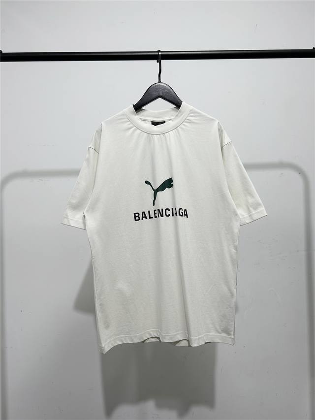 High version, very good quality! Original packaging, the latest cabinet label!