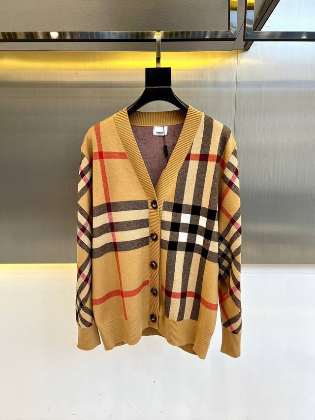 Bur , autumn casual long-sleeved knitted cardigan sweater. From the main fabric