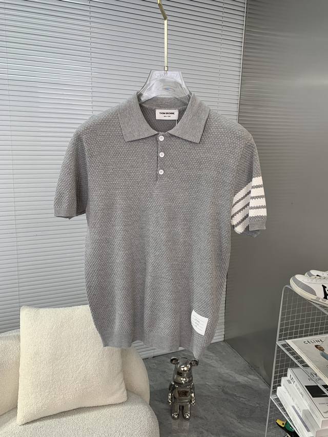 Thom Browne four-bar knitted Polo shirt Upgraded, inspired by the retro style of