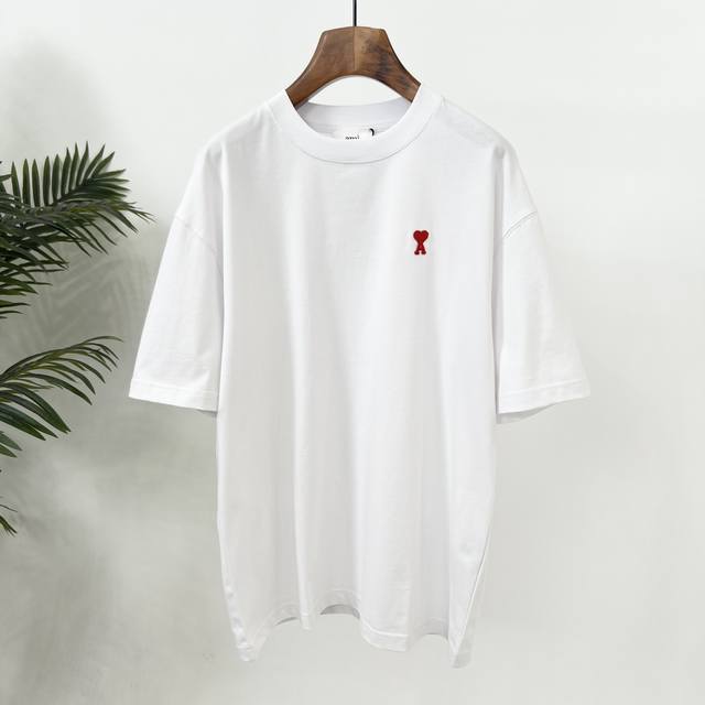 Ami Early Spring short-sleeved T-shirt is here! Same style for male and female c