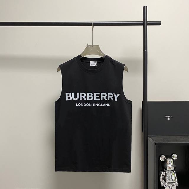 Burberry's new summer vest is made of high-quality fabrics, super soft and skin-