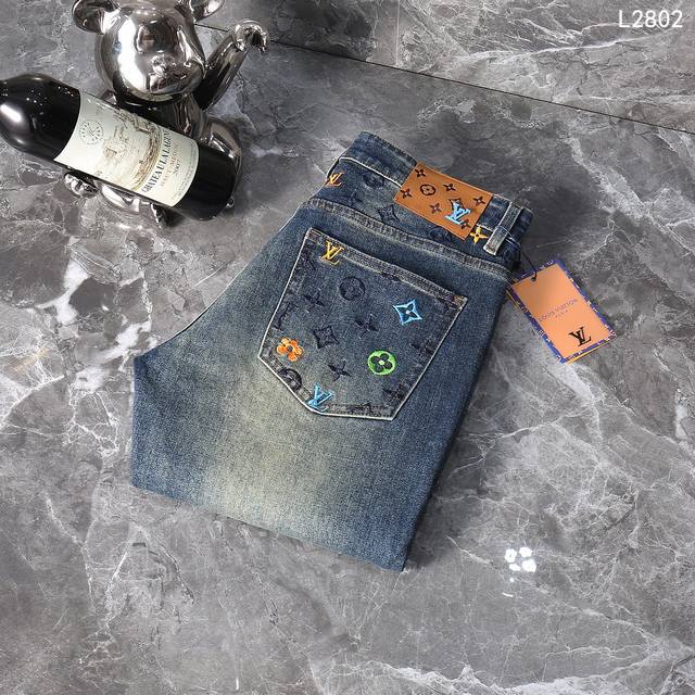 Lv 2025 Autumn and Winter European counter new super A purchasing level overseas