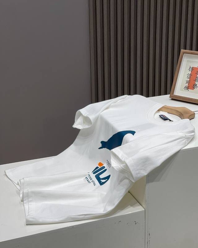 High quality Fila 2025 early spring latest series! The logo printed on the ches