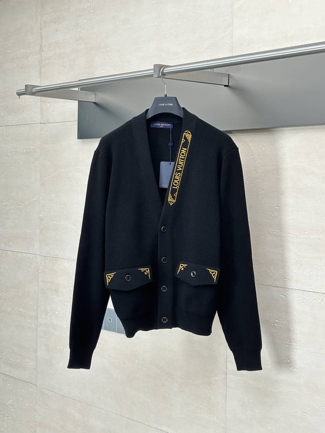 Lv* Louis 25Fw New Style Wang Jiaer Embroidered Short Knit Cardigan Made of ligh