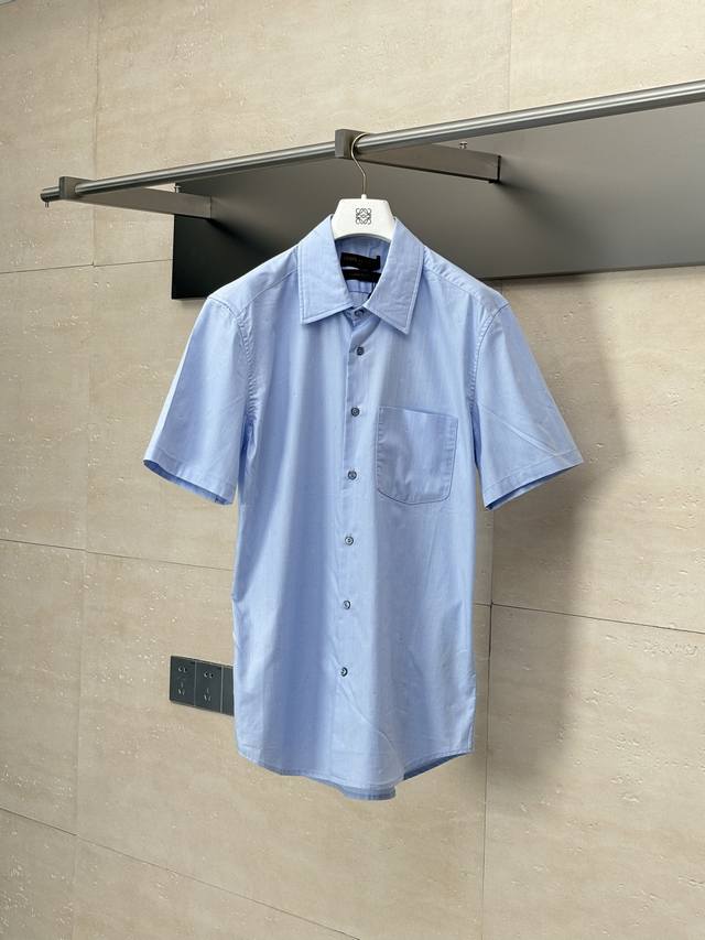Lv* Louis 25Ss new pinstripe jacquard point collar short-sleeved shirt Made of f