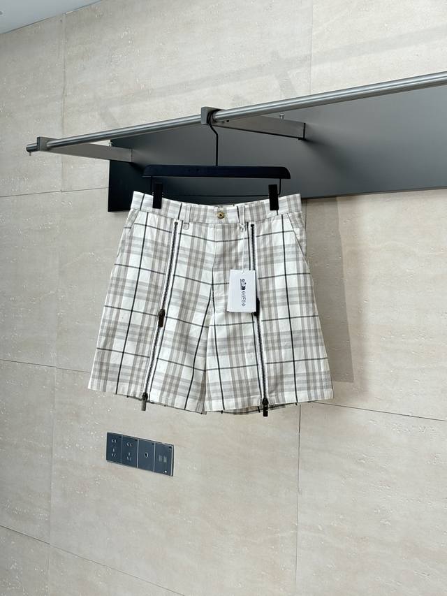 Burberr* Burberry Bbr 2025Ss Spring/Summer catwalk classic check shorts Custom c