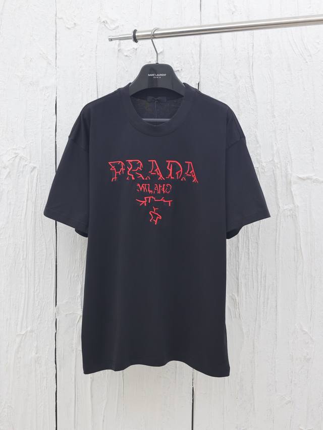 Prada* Prada 25Ss cracked logo printed short-sleeved T-shirt The chest is matche