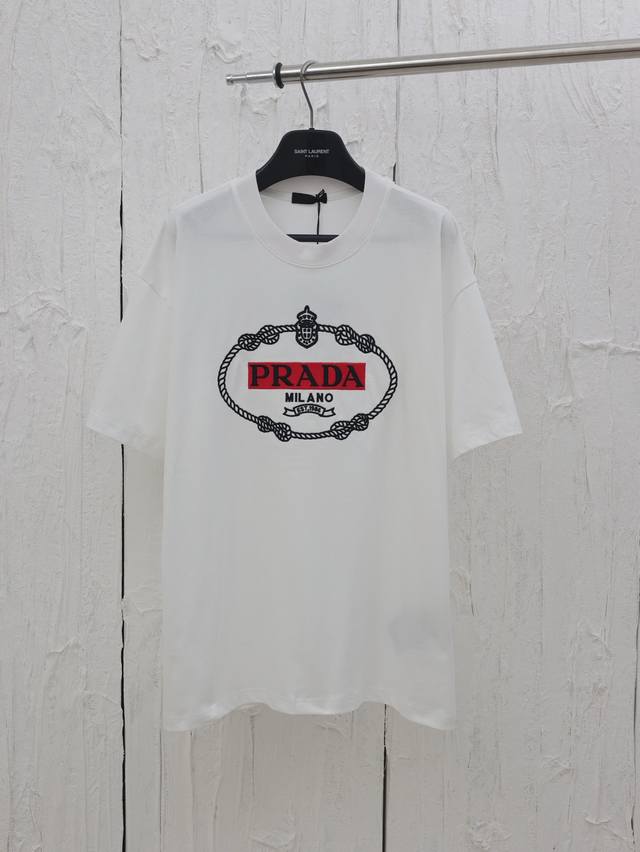 Prada* Prada 25Ss round neck three-dimensional embroidered short sleeves Made of