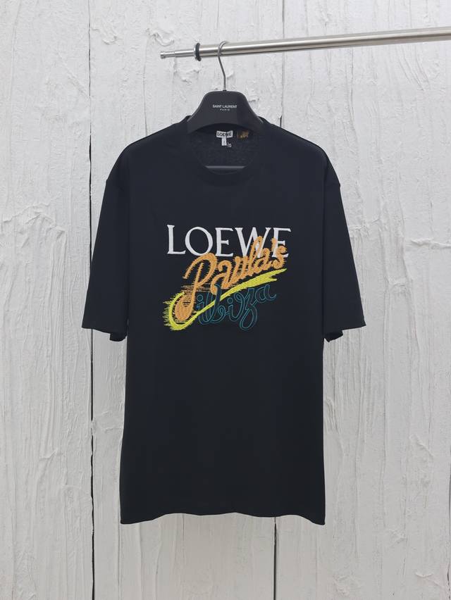 Loew* Loewe Summer Series Holiday Embroidered Short Sleeves The fabric is made o