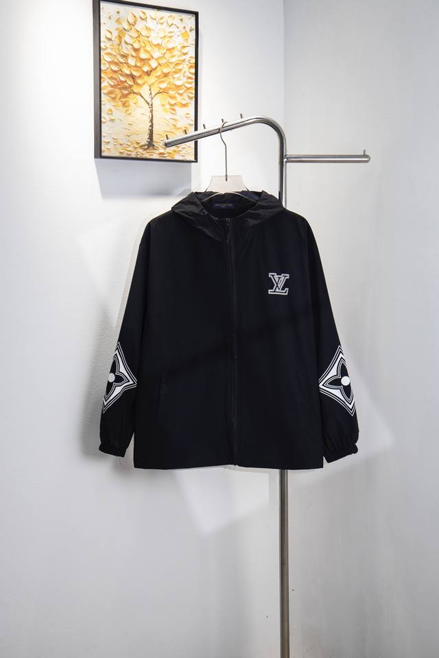 Style number: Y167 Louis Vuitton Lv light sun protection clothing skin clothing