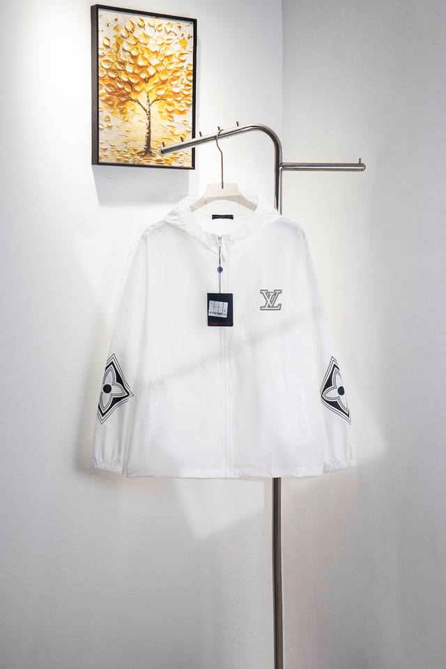 Style number: Y167 Louis Vuitton Lv light sun protection clothing skin clothing