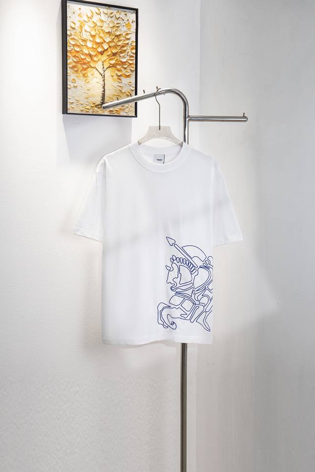 Style number: Y187 Burberry War Horse hollow embroidery couple short-sleeved T-