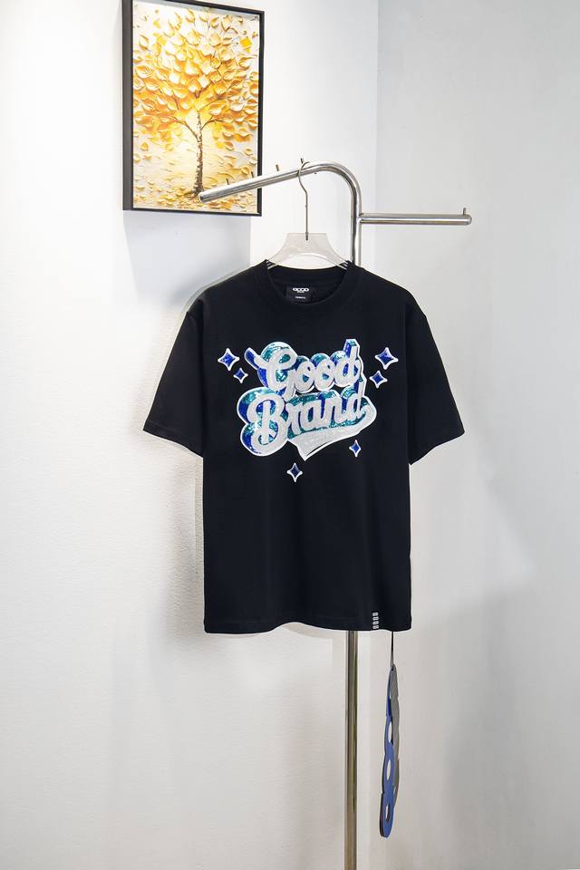 Style number: Y185 Goodbrand 3D star sequin light luxury fashion high-end short