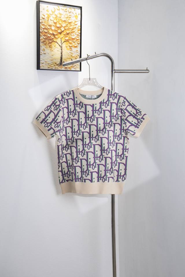 Style number: Y181 Dior knitted round neck sweater with full jacquard print and