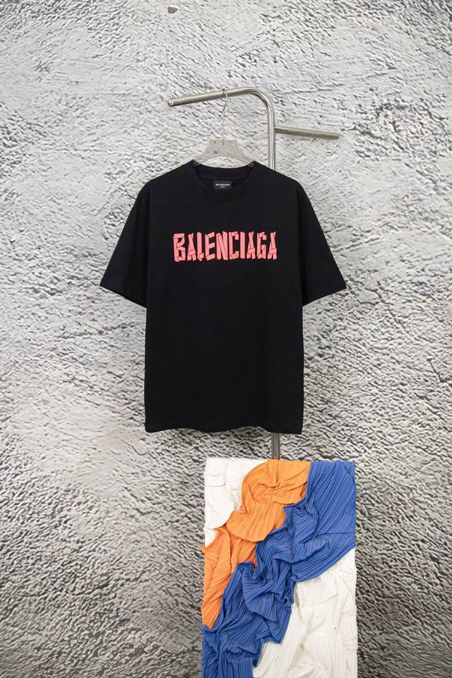 Style number: Y140 Balenciaga 3D leather label hot stamping short-sleeved T-shi