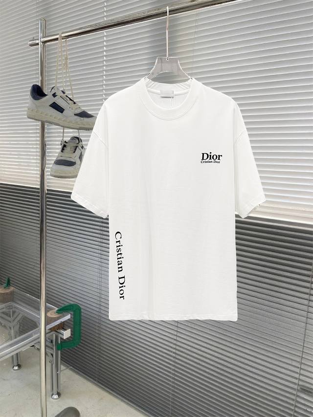 Arrived on the same day, ready for immediate delivery. Dior exclusive first rel
