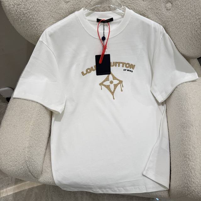 Louis Vuitton1V2025 Spring and Summer Men's New Round Neck Three-Dimensional Thi