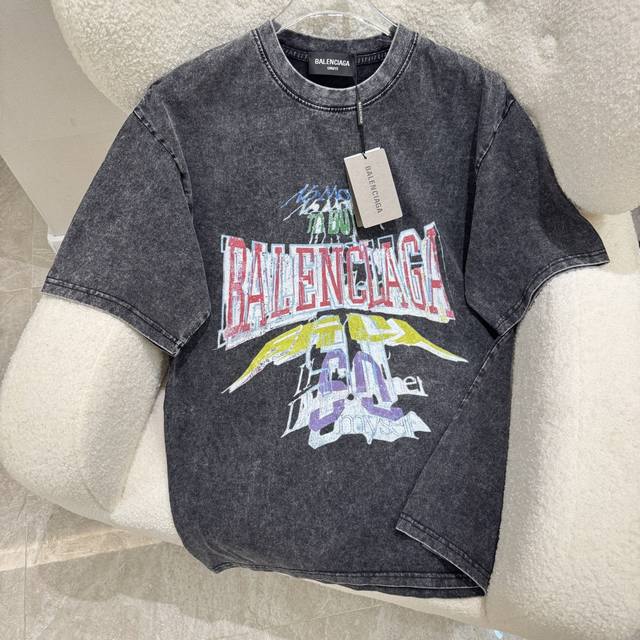 Balenciaga25Ss Summer Paris 260g short T-shirt on white backgroundThe text "Mone