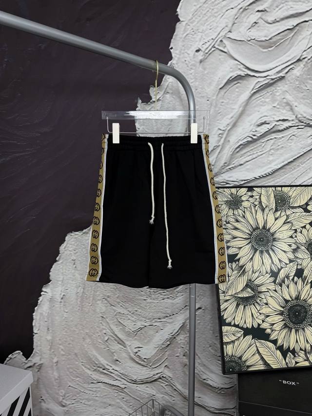 Style No. Aa75110 Gucci reflective shorts with webbing Same style as Gucci coun