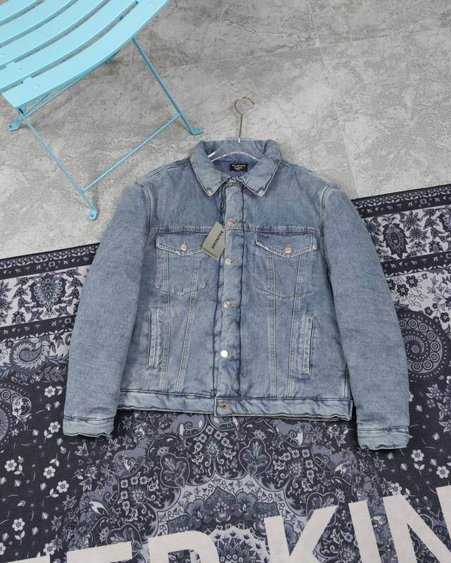 Model M555 Balenciaga Balenciaga high version Balenciaga distressed washed blue
