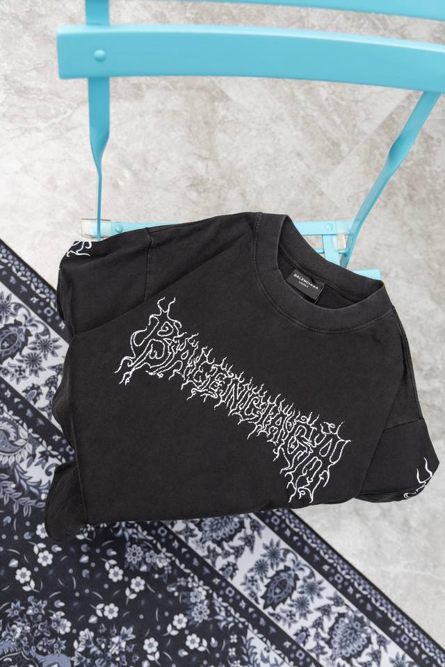 Model M46 Paris Balenciaga Ss Blurred Logo Direct Inkjet Printed Short Sleeve T