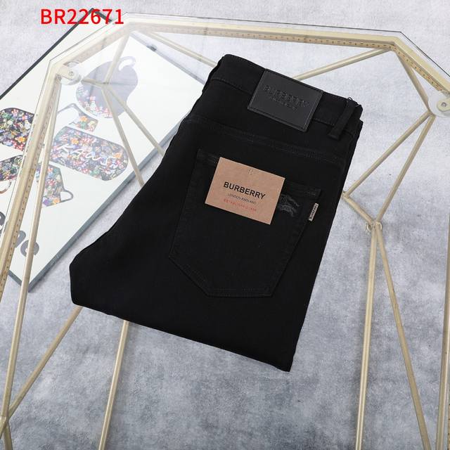 2025 Fall/Winter Burberry No