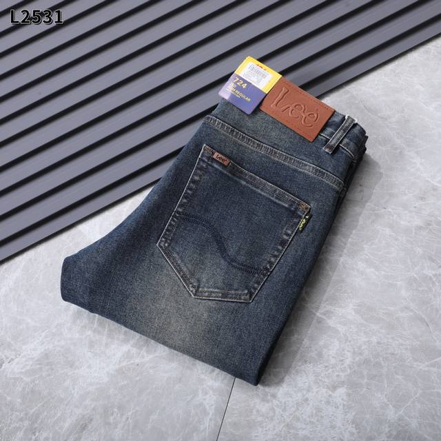 Autumn and Winter Style Number: 2531 Size: 29-42 DDD