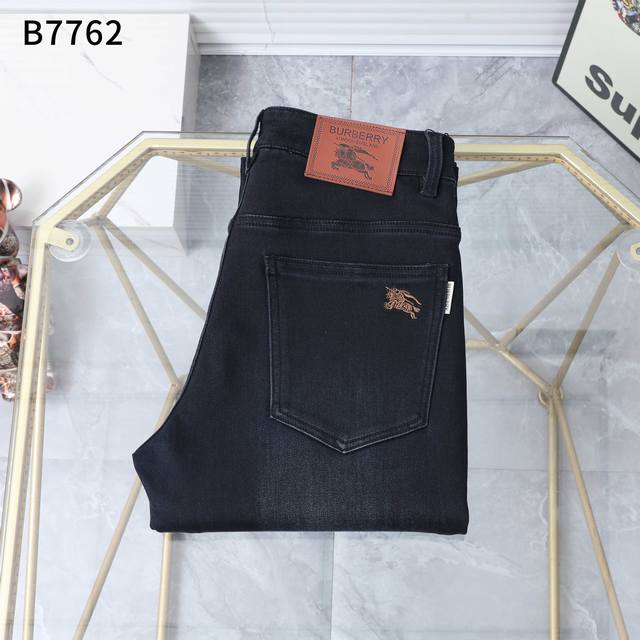 New autumn and winter jeans Model number: B7762 Size: 29-42 Business version: s
