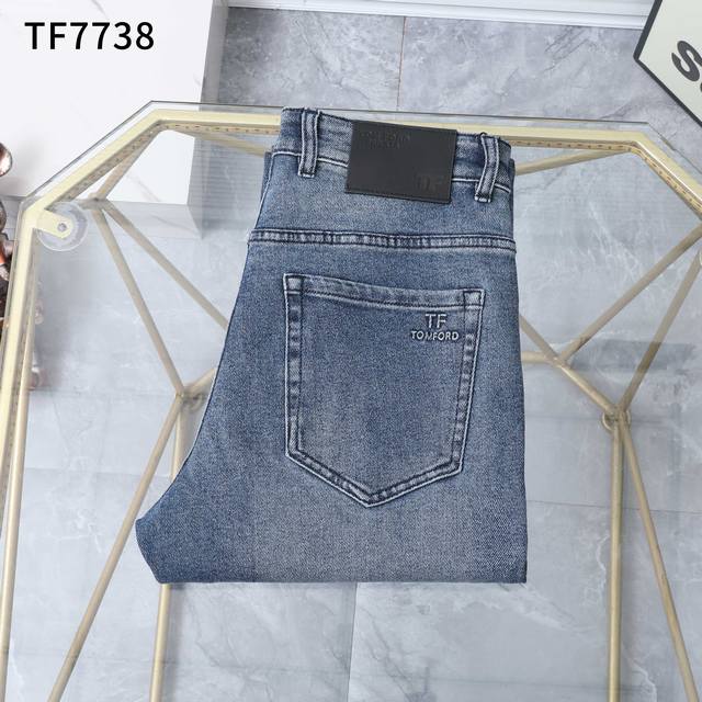 New autumn and winter jeans Model number: Tf7738 Size: 29-42 Business version: